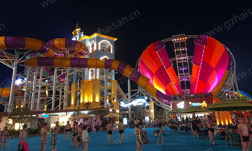 宁波大目湾阿拉的海水上乐园超级龙卷风滑道