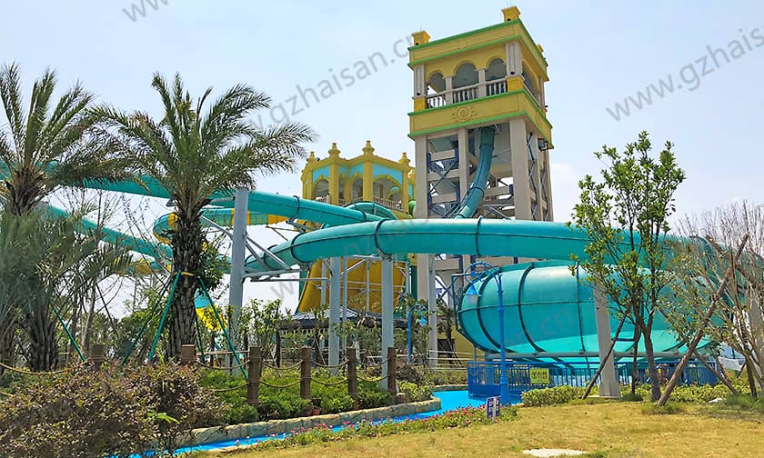 浙江大目湾阿拉的海水上乐园太空一号滑道